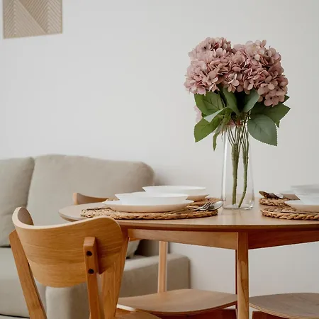 Stylowy W Odcieniach Bezu Balkon & Parking By Renters
