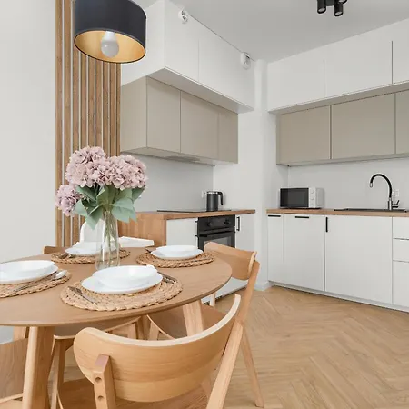 Apartamento Stylowy W Odcieniach Bezu Balkon & Parking By Renters